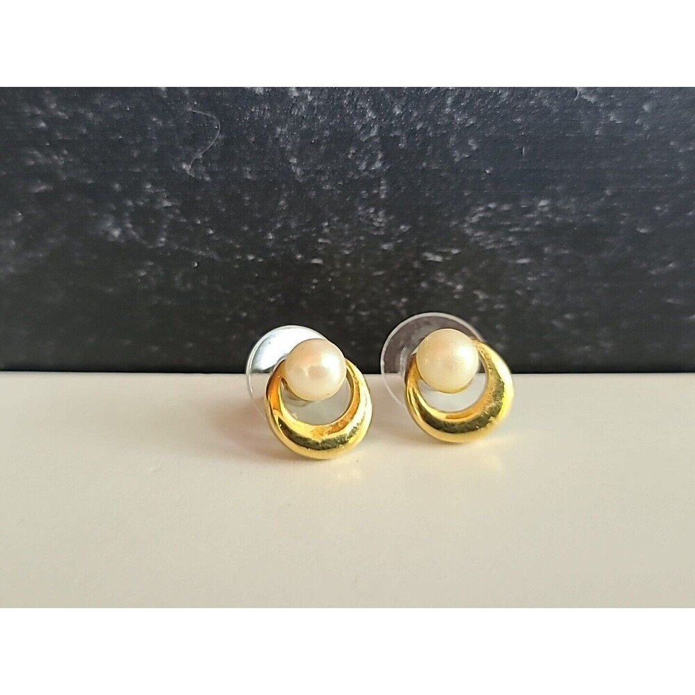 Faux Pearl Gold Tone Metal Stud Earrings Vintage